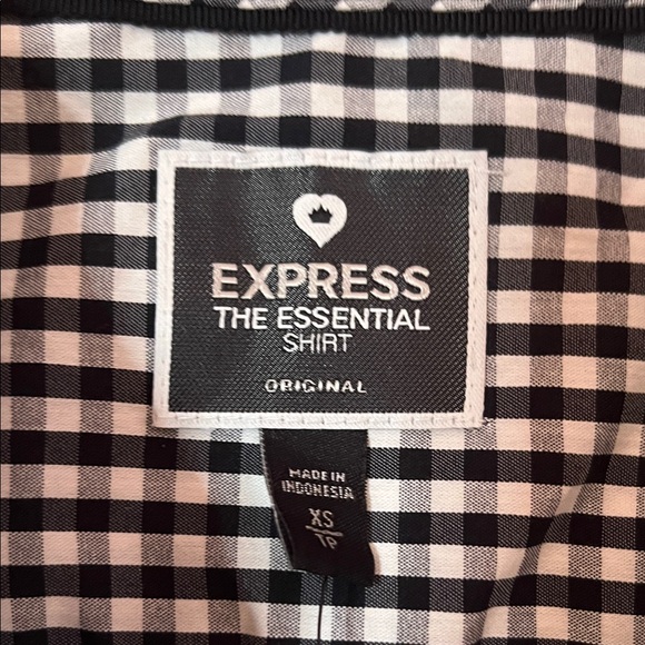 NWT! Express Women’s Black White Gingham Check Tailored Feminine Cut Classic - Picture 2 of 11